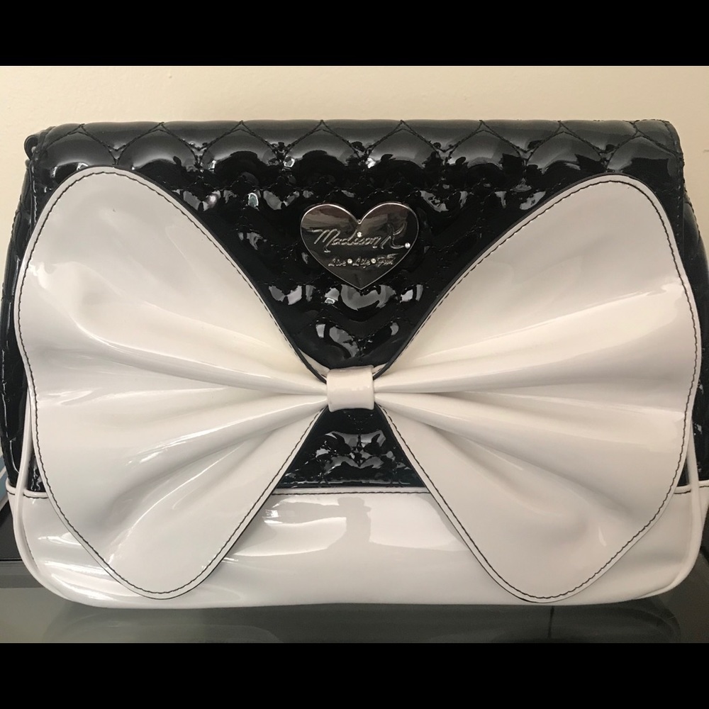 New🖤Black & White Madison K Bag🖤Live•Life•Fun🖤